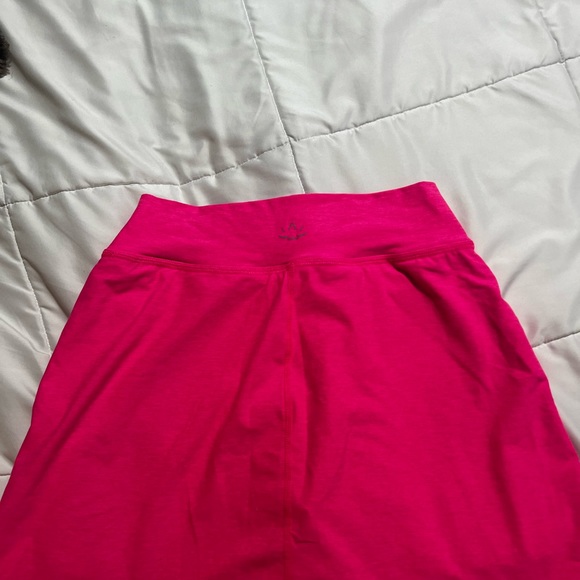 Beyond Yoga Tennis / Athleisure Skirt with Shorts - Picture 7 of 11